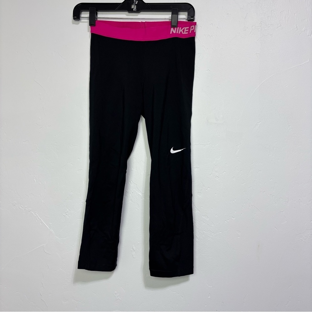 Nike Pro Women's Cropped Leggings Black Size Small Athletic Activewear